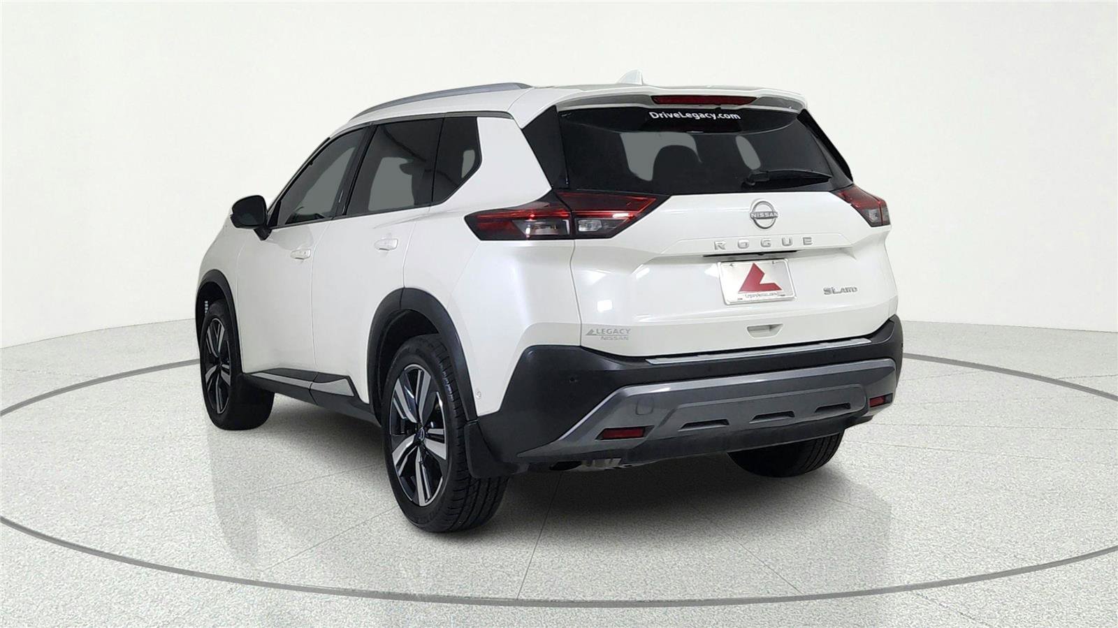 Used 2023 Nissan Rogue SL w/ SL Premium Package AWD/4WD image 4