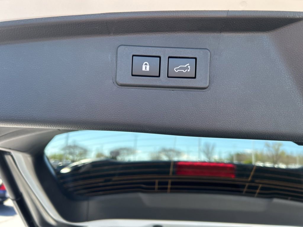 Used 2025 Subaru Outback Premium w/ Popular Package #1 image 15