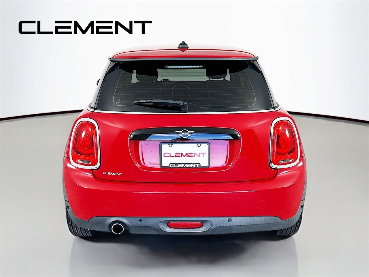 Used 2020 MINI Cooper 2-Door Hardtop image 8
