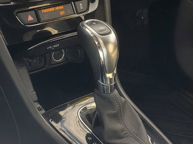 Used 2021 Buick Encore Preferred image 24