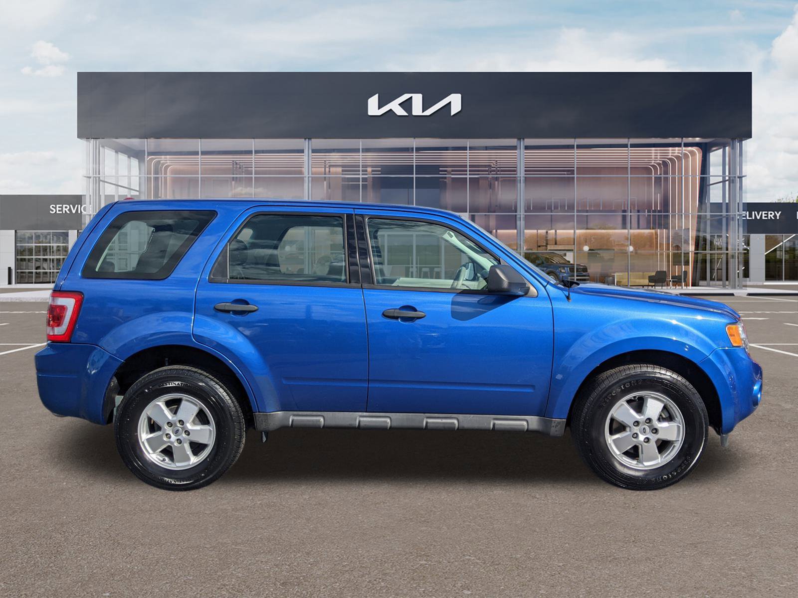 Used 2011 Ford Escape XLS w/ 101A Rapid Spec Order Code image 3