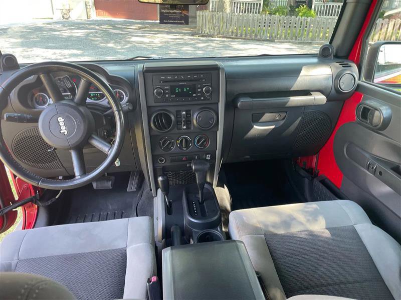 Used 2010 Jeep Wrangler Unlimited Sport image 8