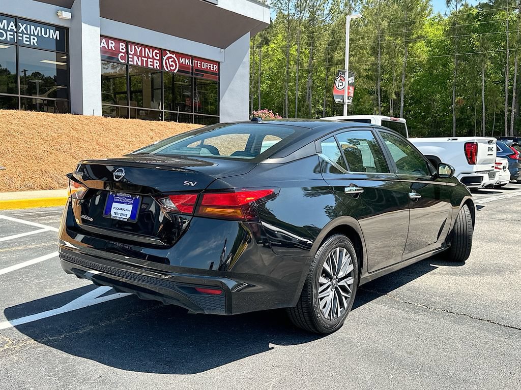 Used 2024 Nissan Altima 2.5 SV FWD image 7