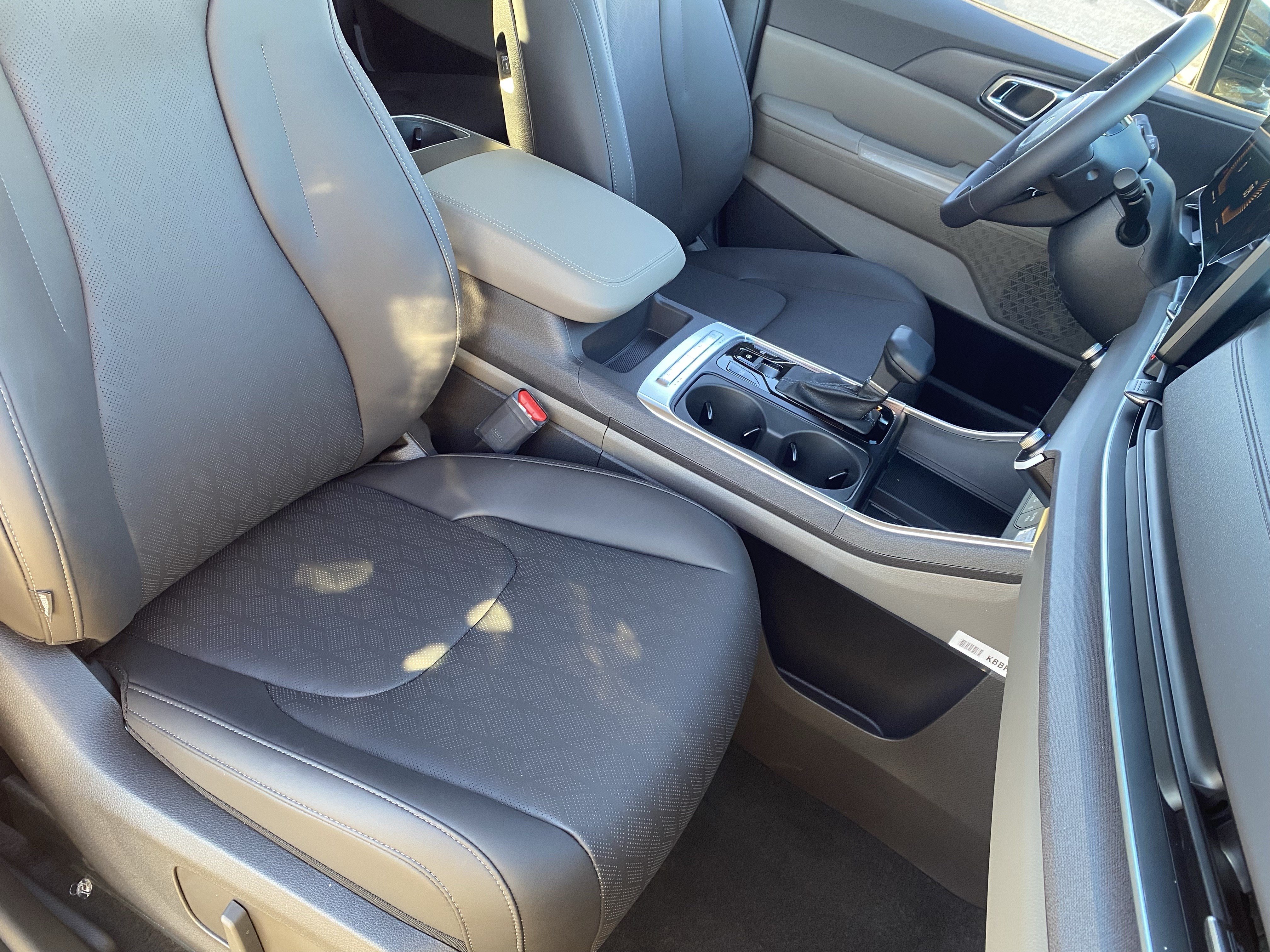 New 2026 Kia Carnival EX FWD image 8