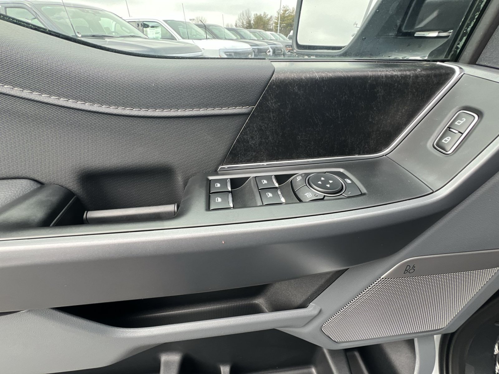 New 2025 Ford F150 Lightning Flash AWD/4WD image 15
