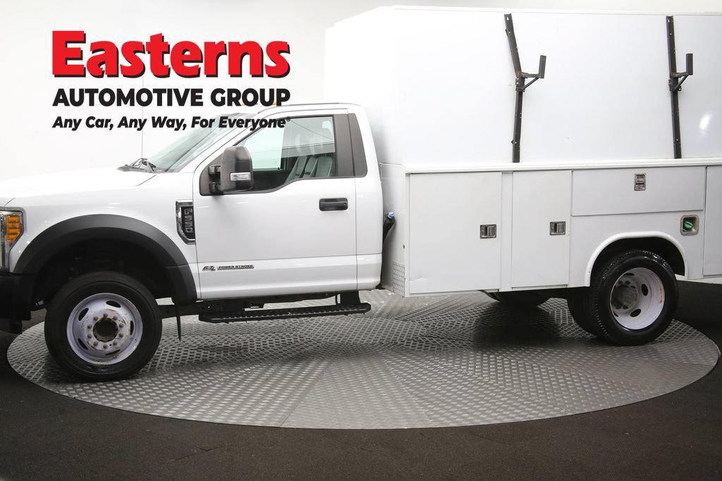 Used 2017 Ford F550 2WD Regular Cab Super Duty image 60