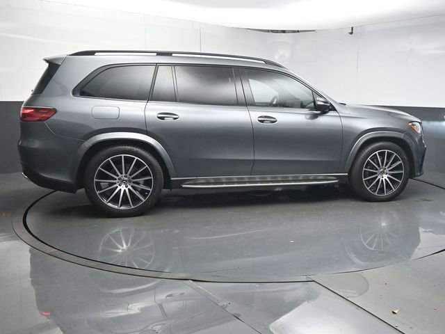 Used 2025 Mercedes-Benz GLS 450 4MATIC image 9