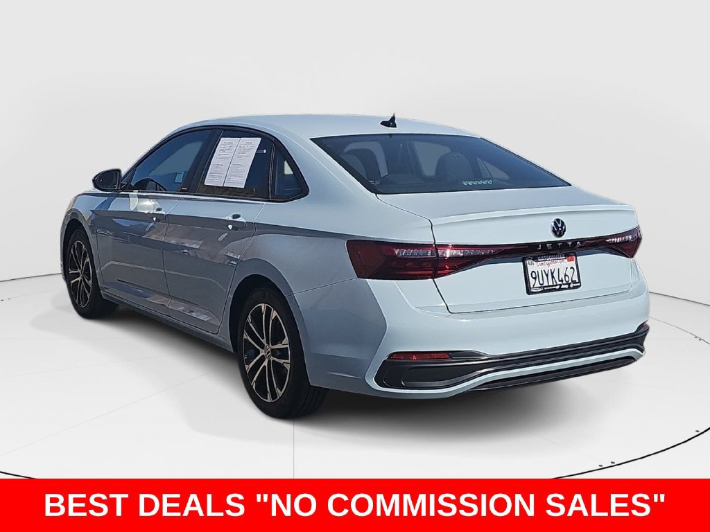 Used 2025 Volkswagen Jetta Sport FWD image 5