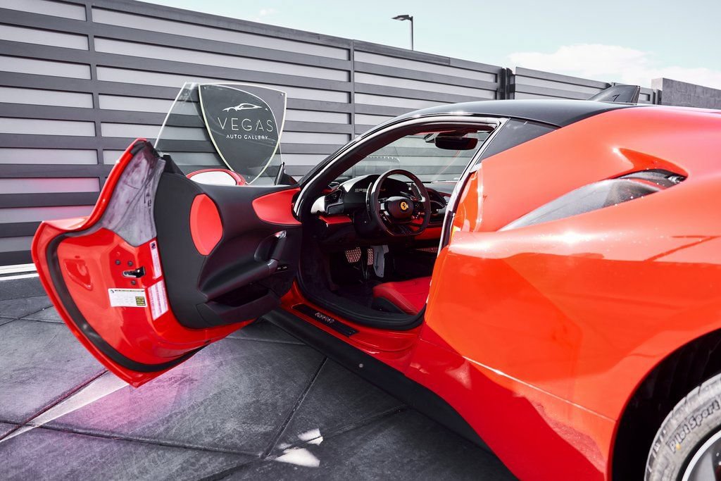 Used 2023 Ferrari SF90 Stradale AWD/4WD image 33