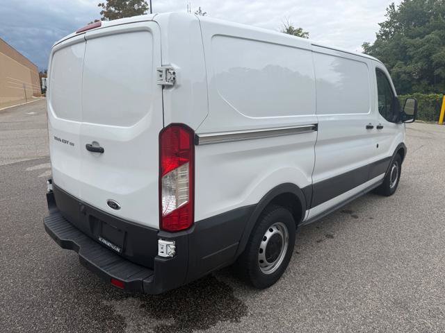 Used 2016 Ford Transit 150 130 Low Roof RWD image 4