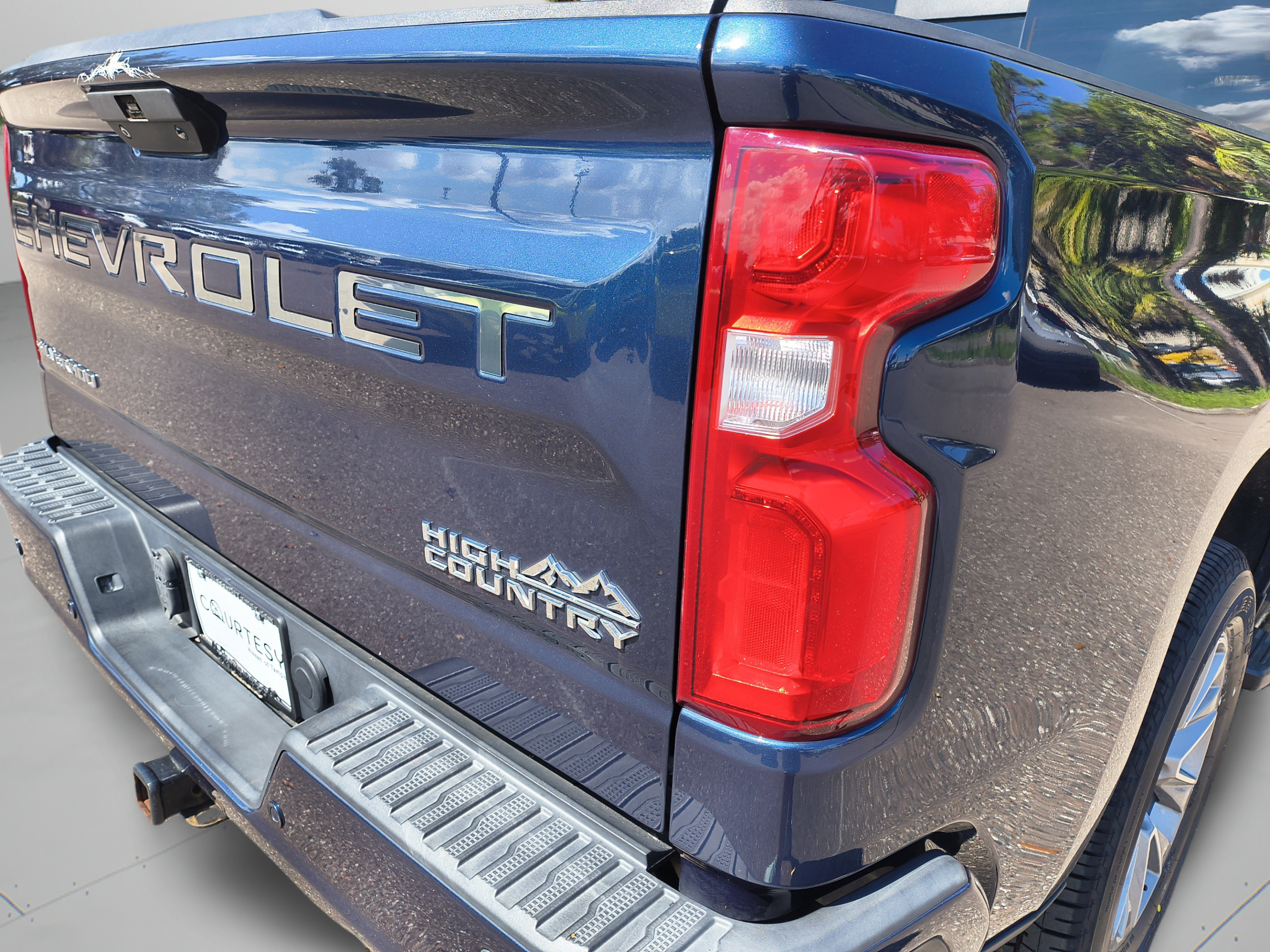 Used 2021 Chevrolet Silverado 1500 High Country w/ Z71 Off-Road Package AWD/4WD image 34