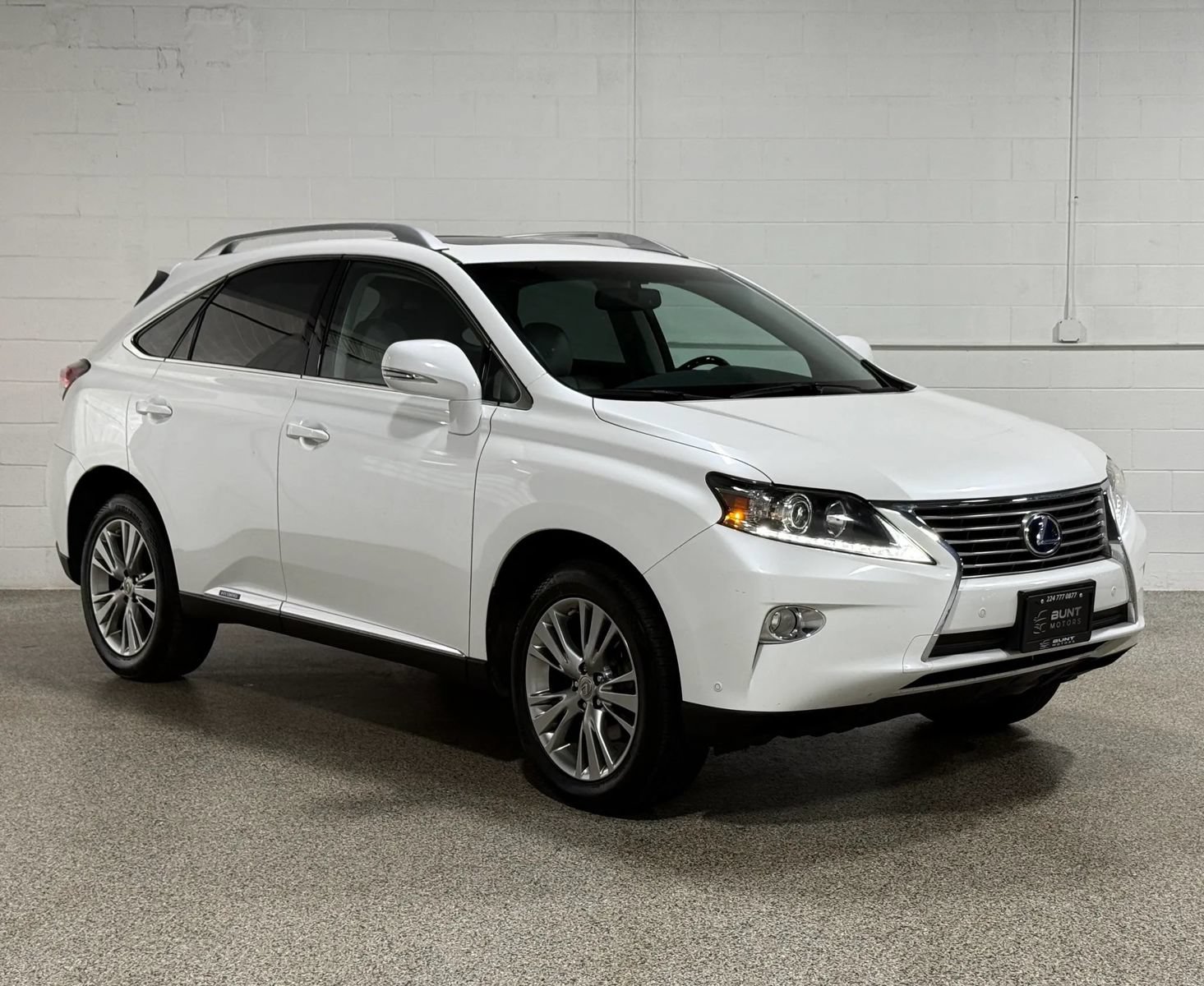 Used 2013 Lexus RX 450h AWD w/ Navigation Pkg image 4