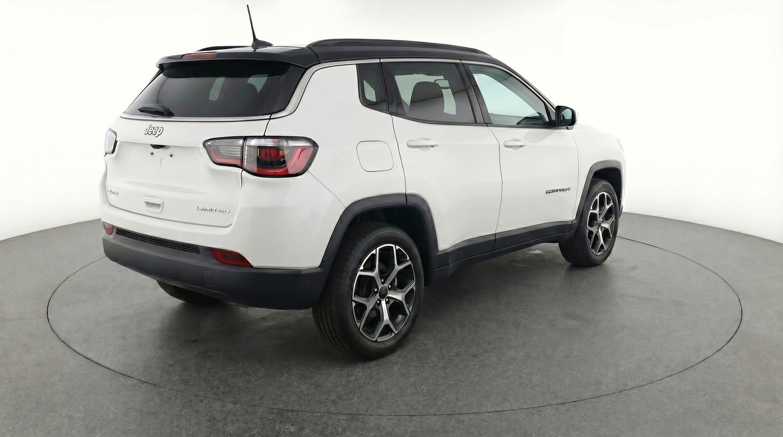 Used 2025 Jeep Compass Limited AWD/4WD image 9