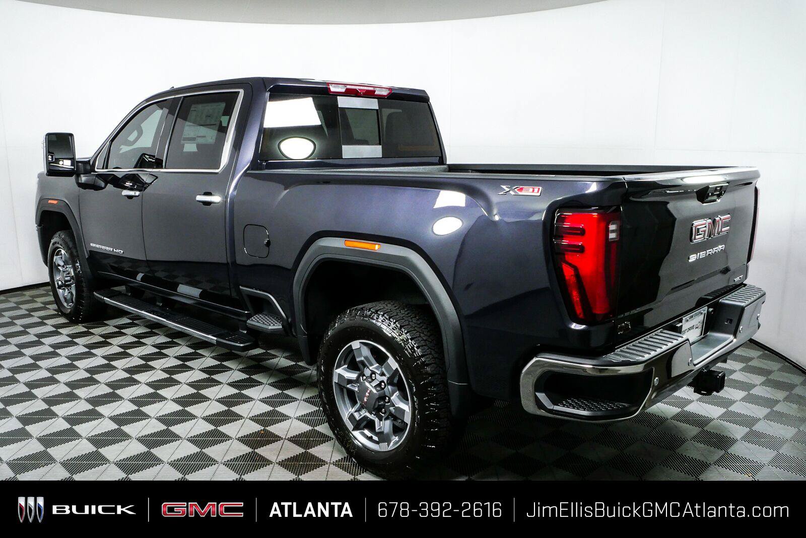 New 2026 GMC Sierra 2500 SLT w/ SLT Premium Package AWD/4WD image 29