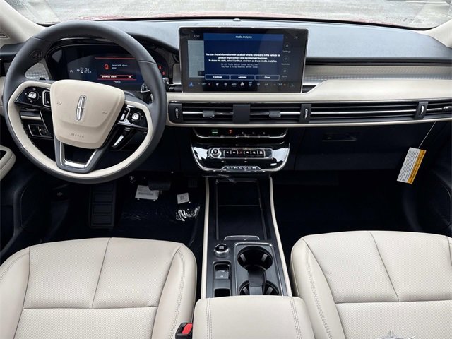 New 2026 Lincoln Corsair Premiere image 16