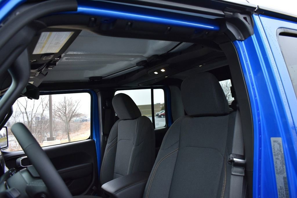 New 2026 Jeep Gladiator Sport AWD/4WD image 15