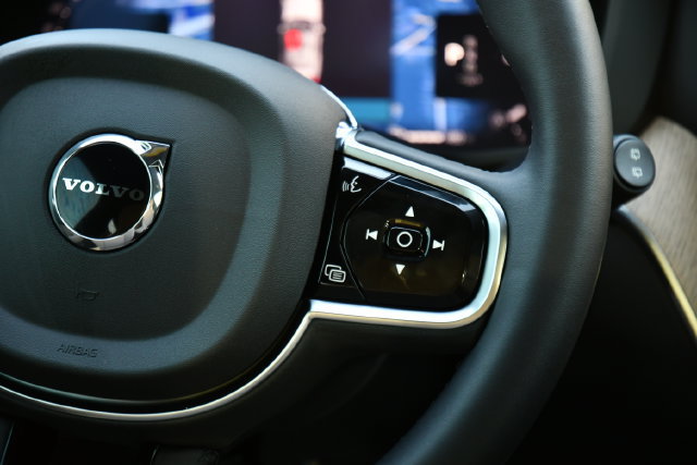 New 2027 Volvo XC60 B5 Core AWD/4WD image 24