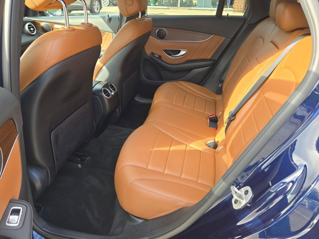 Used 2021 Mercedes-Benz GLC 300 4MATIC image 19