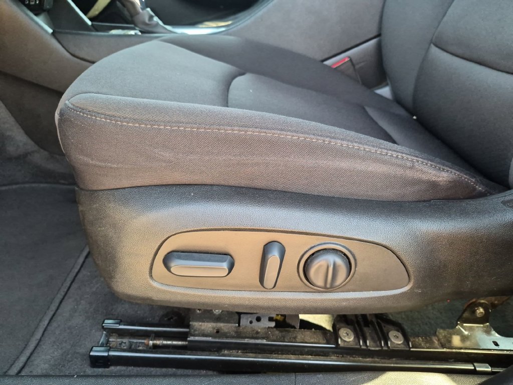 Used 2023 Chevrolet Malibu LT FWD image 19
