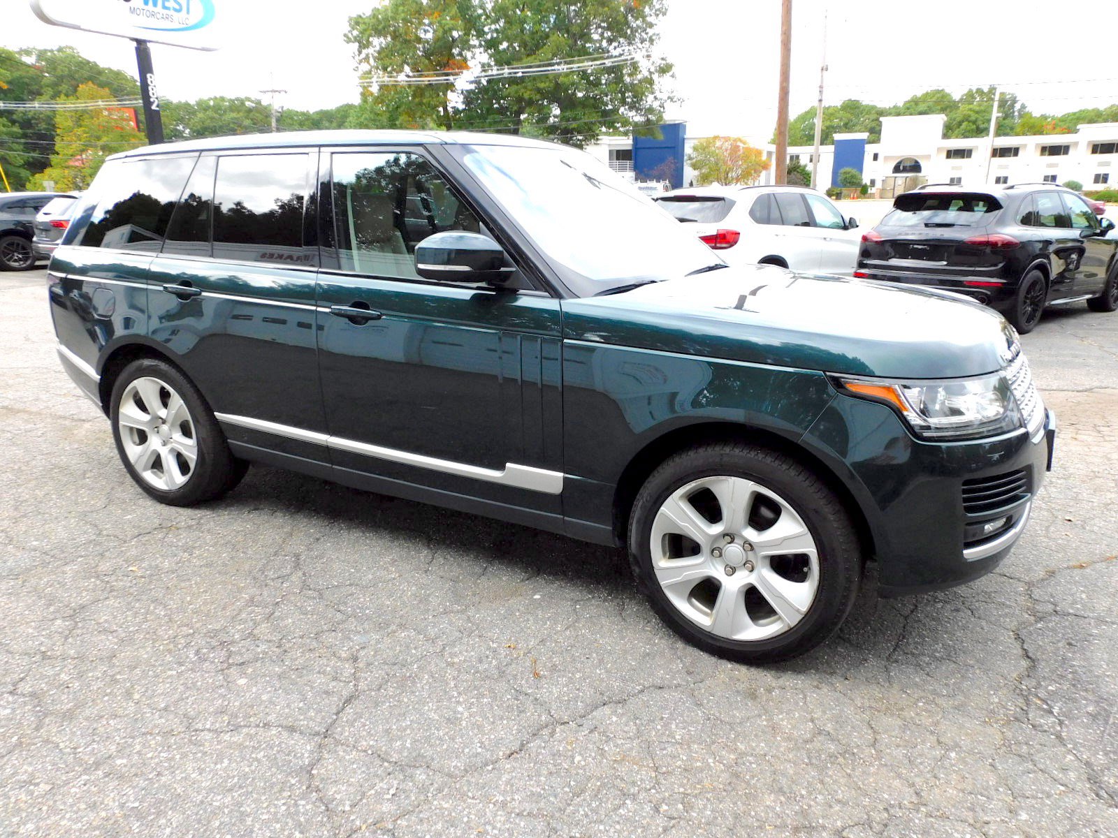 Used 2016 Land Rover Range Rover HSE AWD/4WD image 7