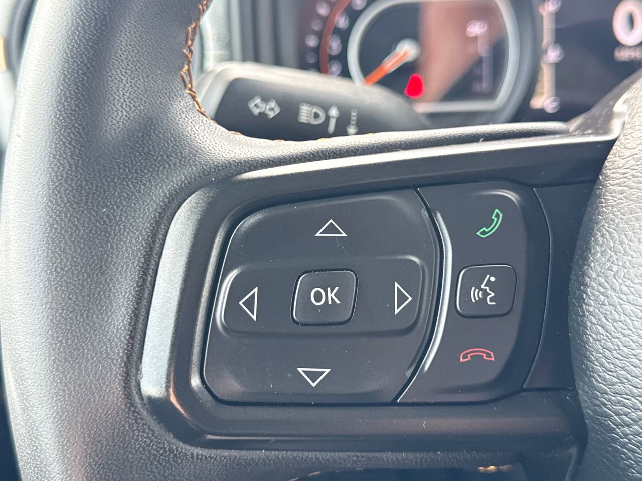 Used 2024 Jeep Gladiator Sport AWD/4WD image 29