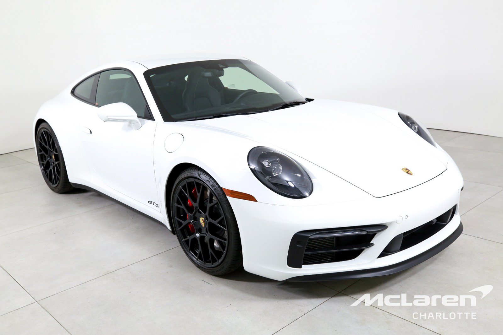 Used 2024 Porsche 911 Carrera GTS RWD image 3
