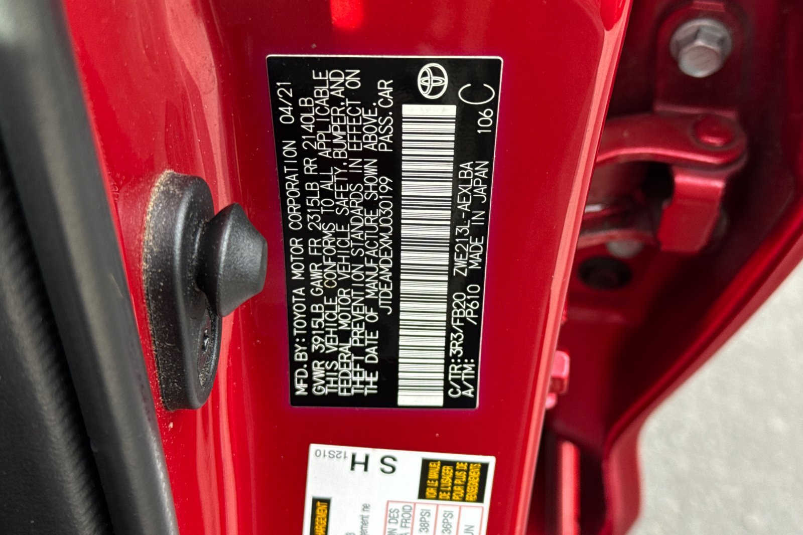 Certified 2021 Toyota Corolla LE FWD image 30