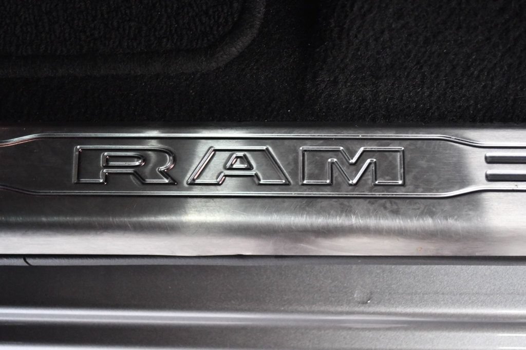 Used 2022 RAM 2500 Laramie AWD/4WD image 18