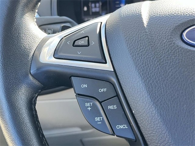 Used 2022 Ford Edge Titanium w/ Class II Trailer Tow Package image 33