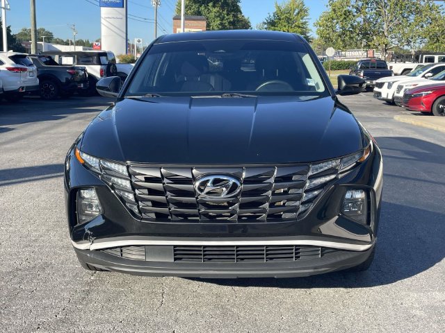 Used 2023 Hyundai Tucson SE FWD image 2