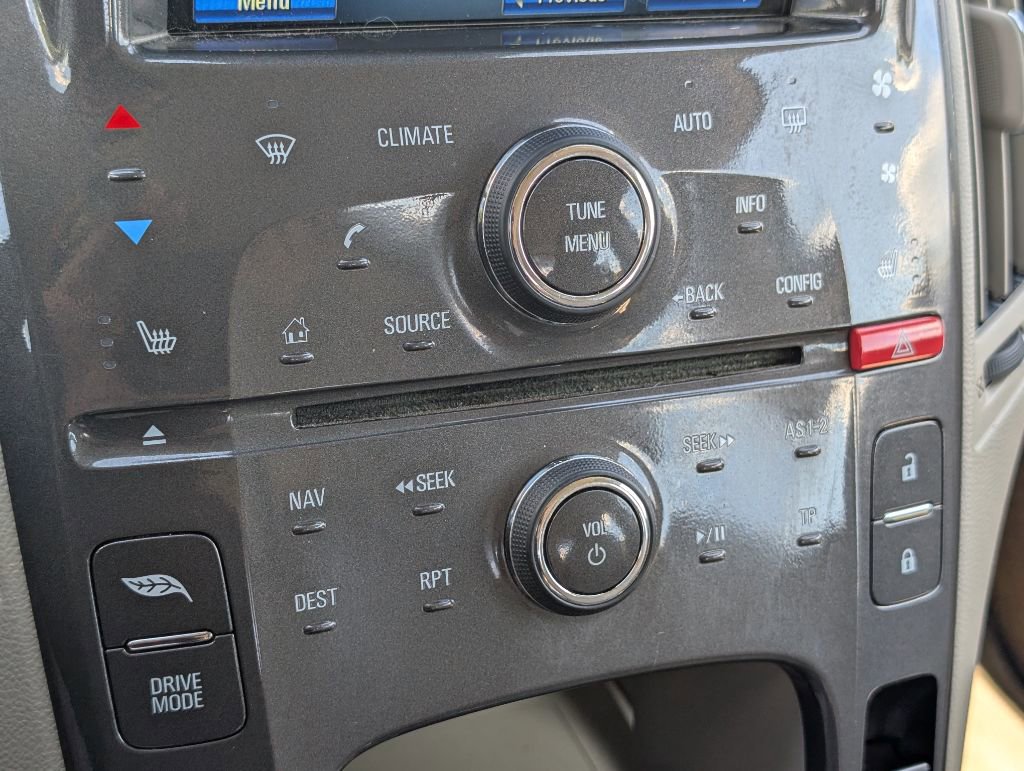 Used 2015 Chevrolet Volt Premium w/ Premium Trim Package FWD image 20
