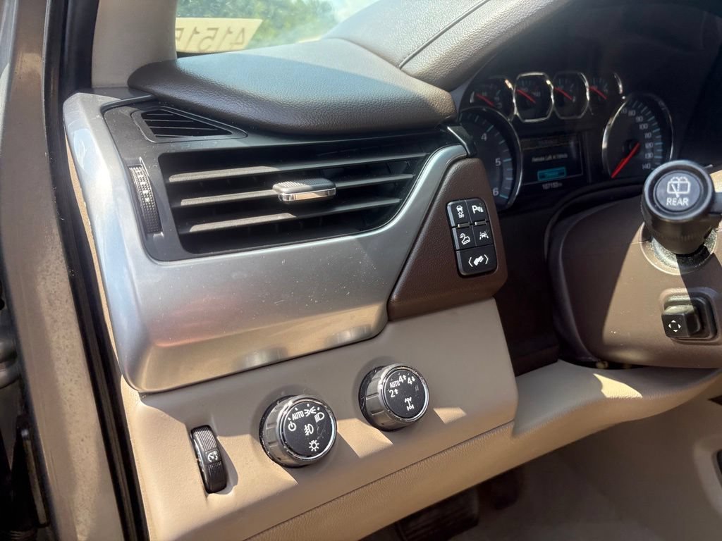 Used 2019 Chevrolet Tahoe LT AWD/4WD image 19