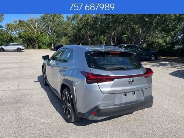 Used 2024 Lexus UX 250h FWD image 2