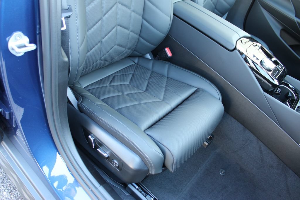 New 2026 BMW 530i xDrive AWD/4WD image 27