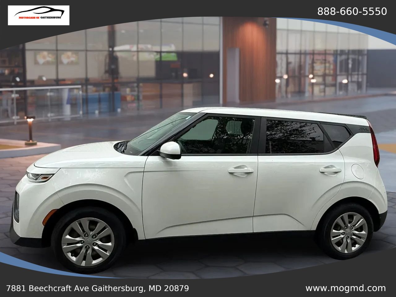 Used 2020 Kia Soul LX FWD image 3