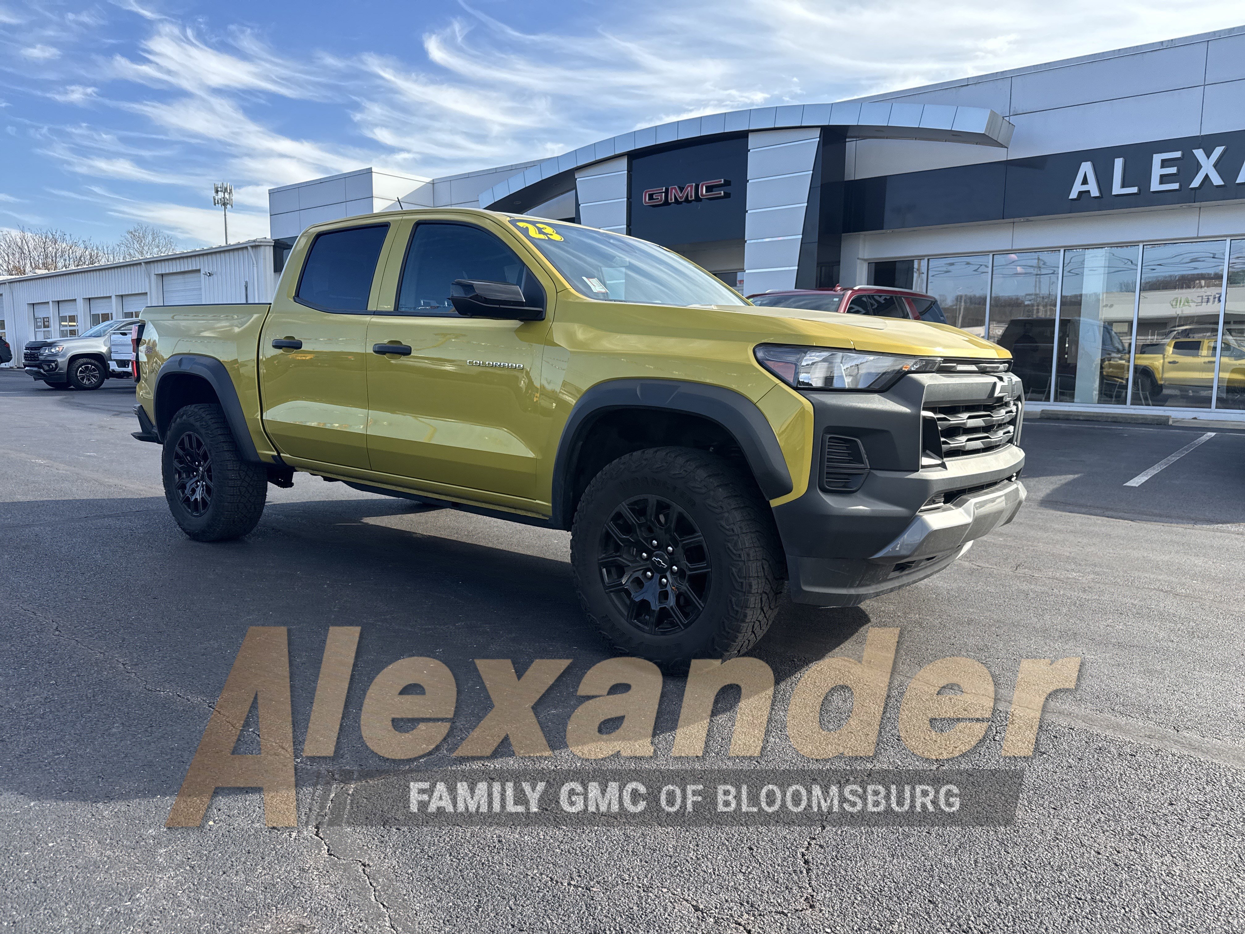 Used 2023 Chevrolet Colorado Trail Boss w/ Technology Package image 1