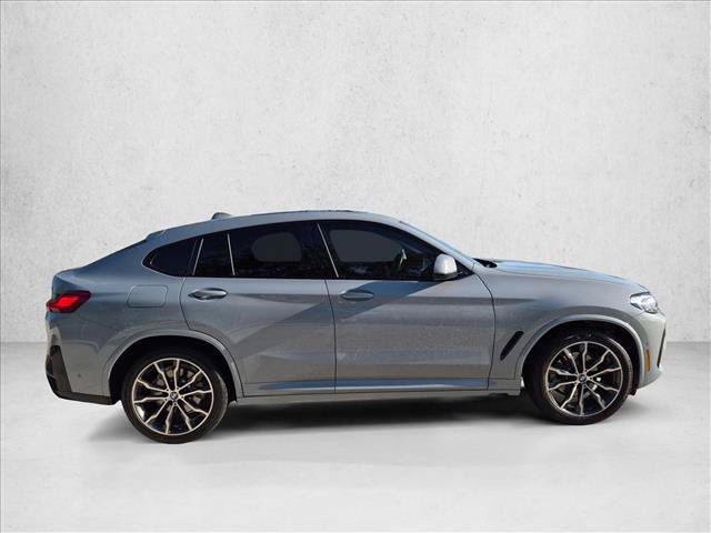 Used 2022 BMW X4 xDrive30i w/ M Sport Package 2 AWD/4WD image 4