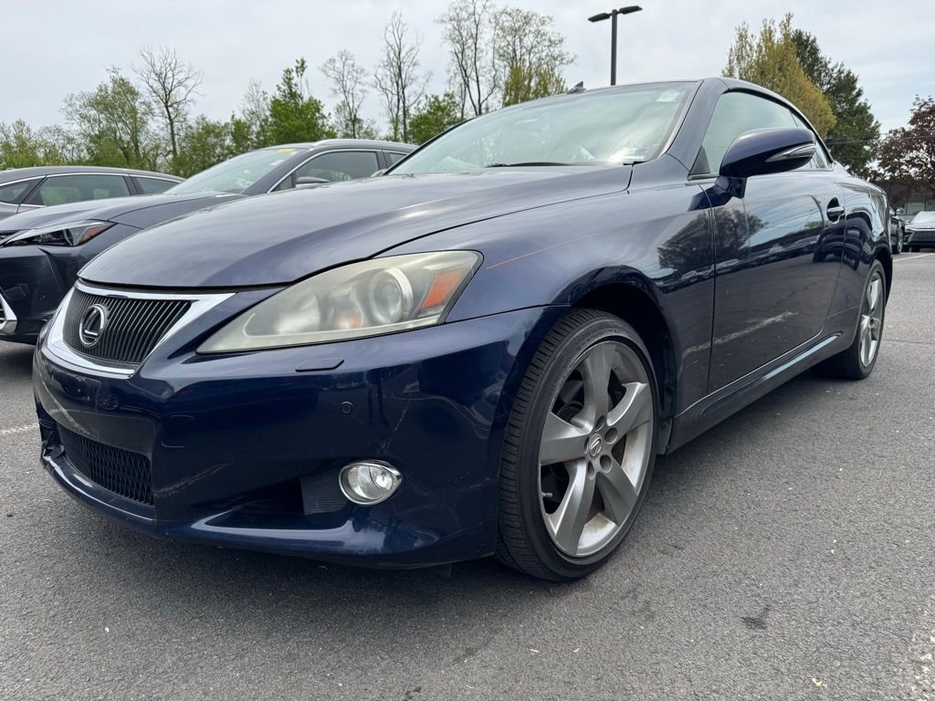 Used 2011 Lexus IS 250C w/ Luxury Pkg RWD image 2