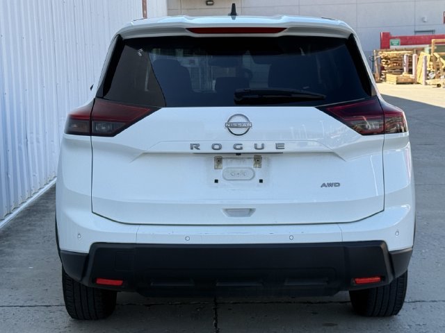 Used 2024 Nissan Rogue S AWD/4WD image 5