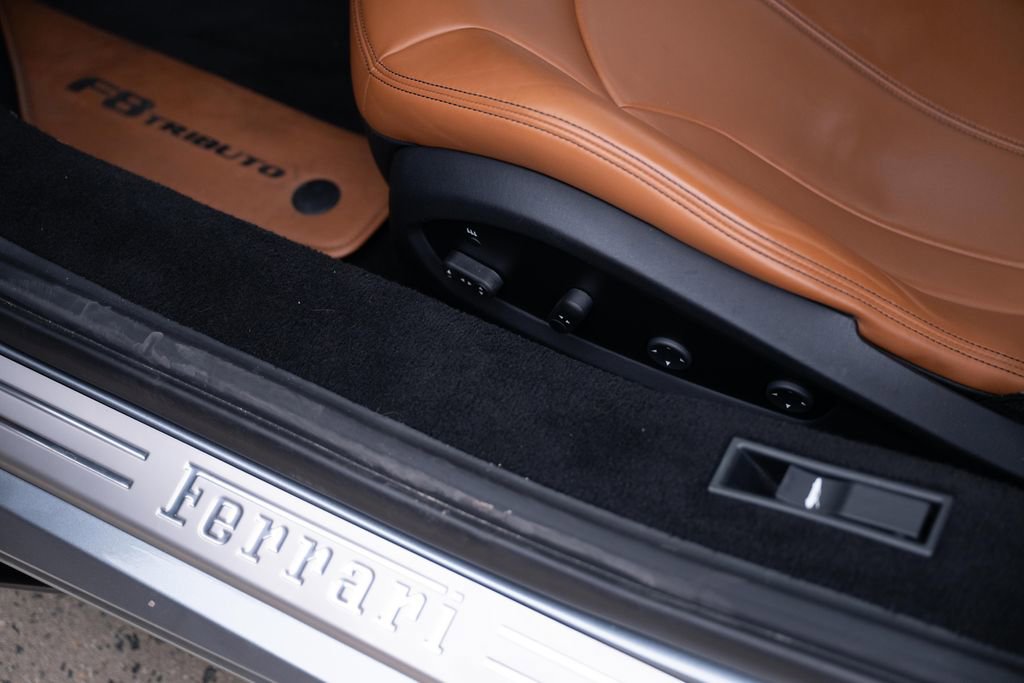 Certified 2020 Ferrari F8 Tributo image 32