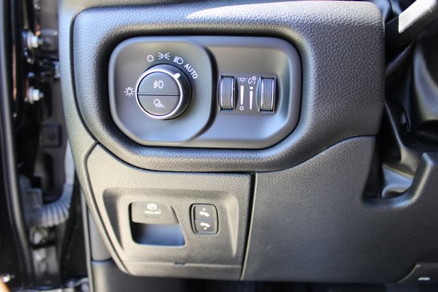 Used 2025 RAM 1500 Big Horn AWD/4WD image 15