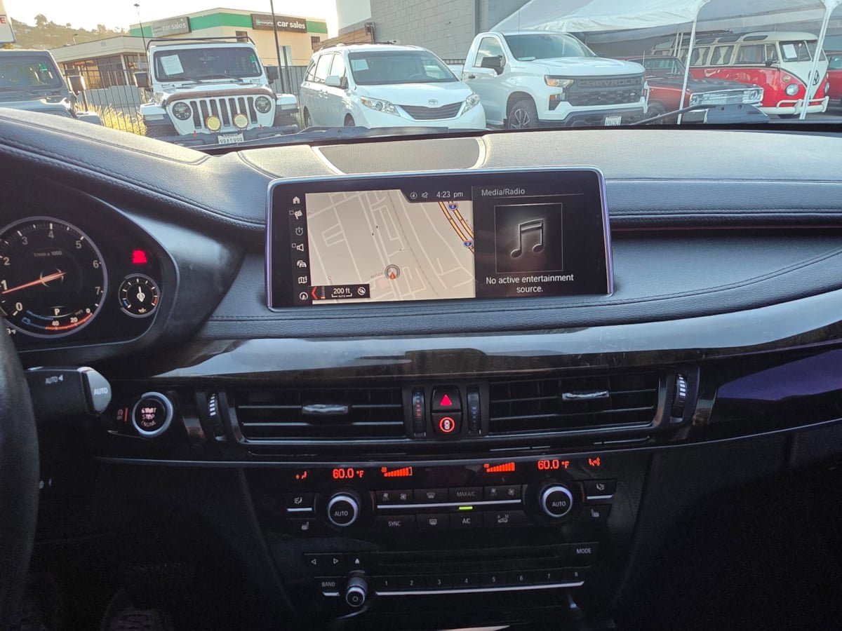 Used 2019 BMW X6 sDrive35i w/ Premium Package image 18