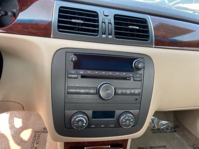 Used 2008 Buick Lucerne CXL w/ Ultra Confidence Package FWD image 13