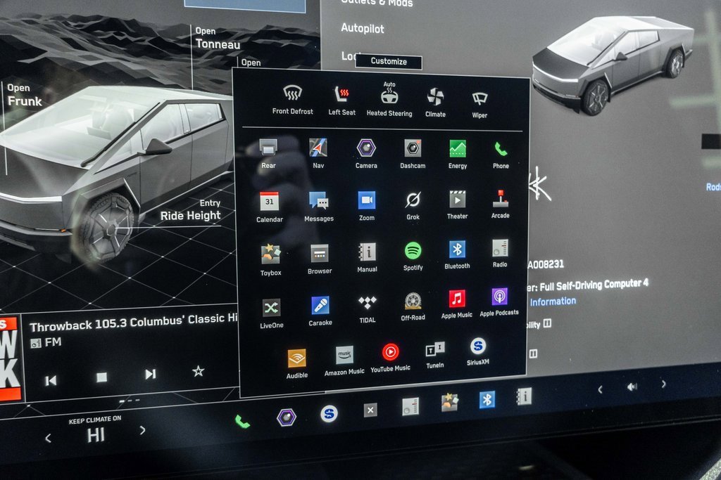 Used 2024 Tesla Cybertruck AWD Crew Cab image 10