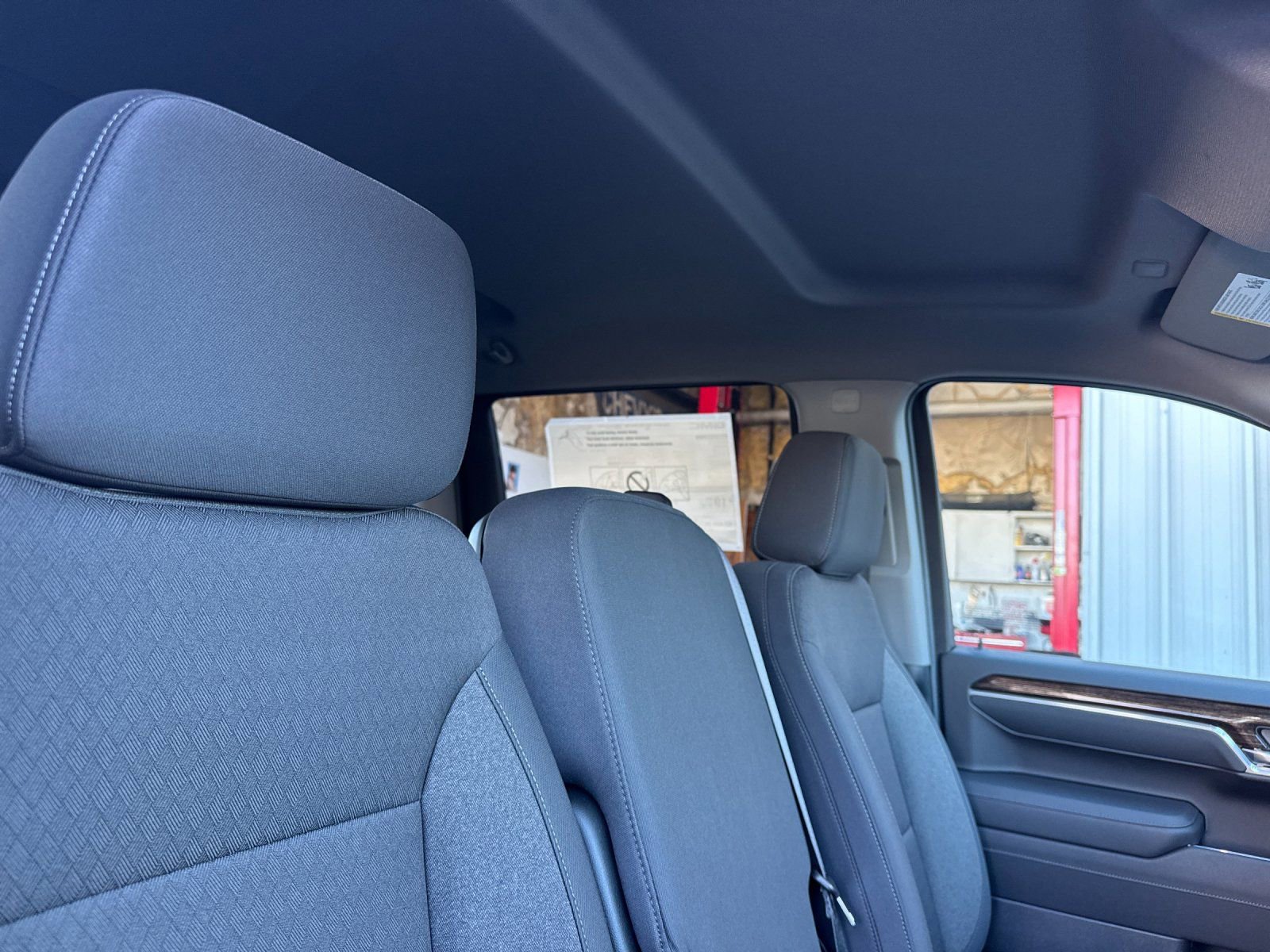 New 2026 GMC Sierra 1500 SLE RWD image 17