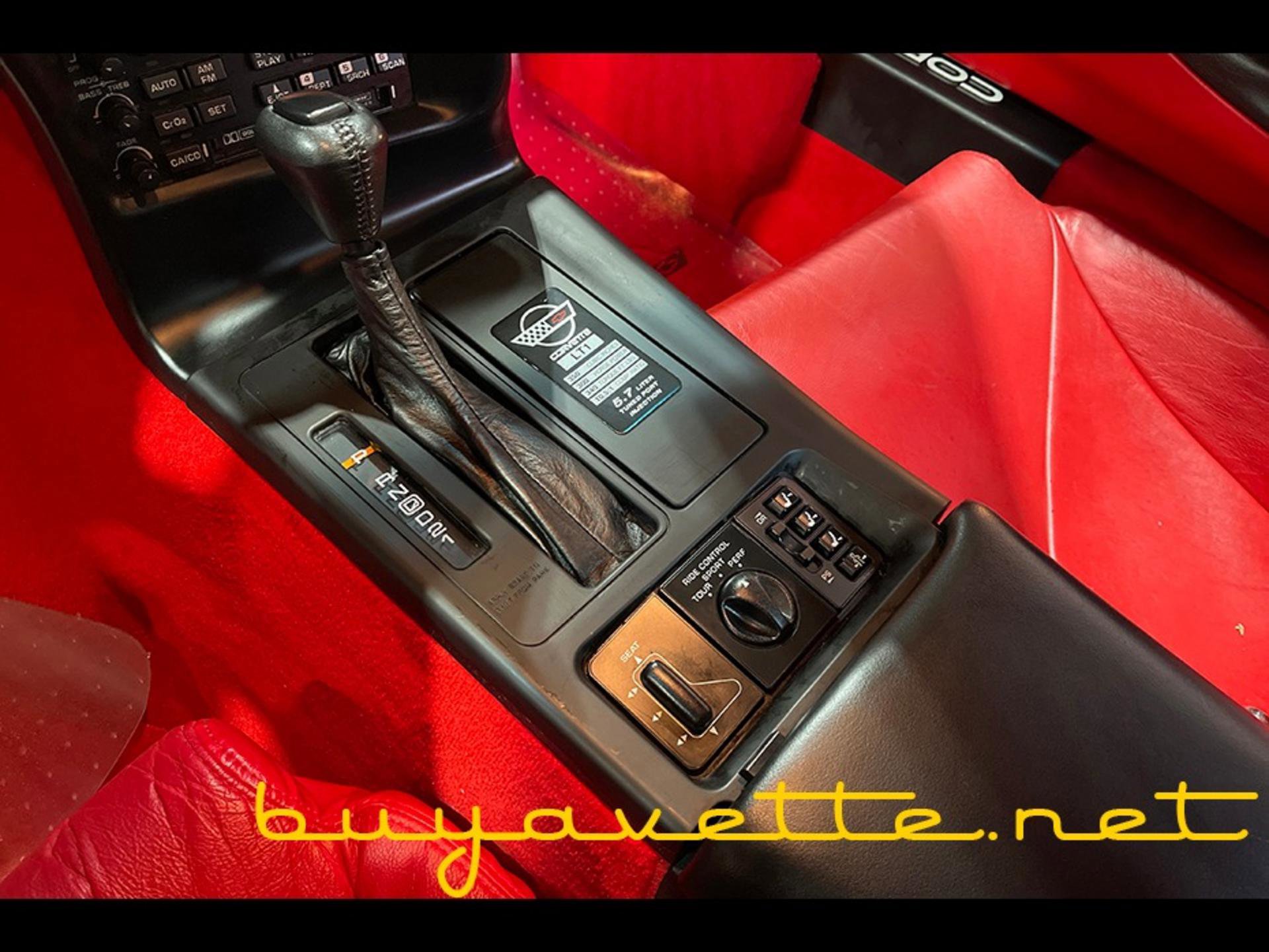 Used 1996 Chevrolet Corvette Coupe image 16