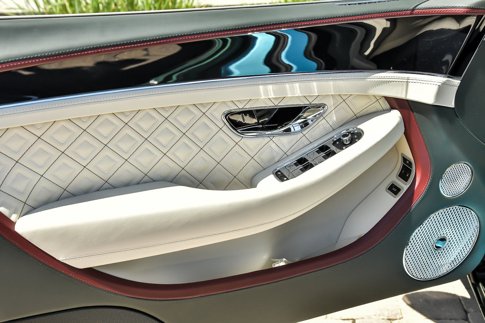 Used 2024 Bentley Continental GT Mulliner image 20