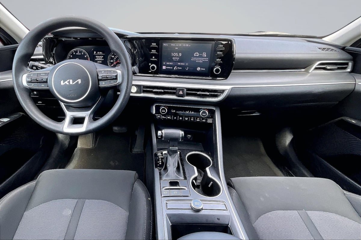 Used 2023 Kia K5 LXS FWD image 16