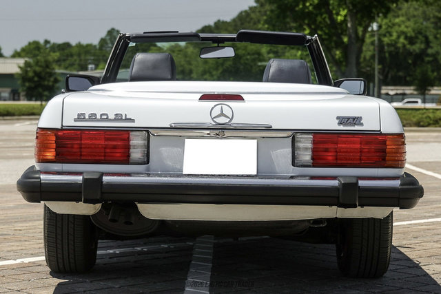 Used 1988 Mercedes-Benz 560 SL image 5