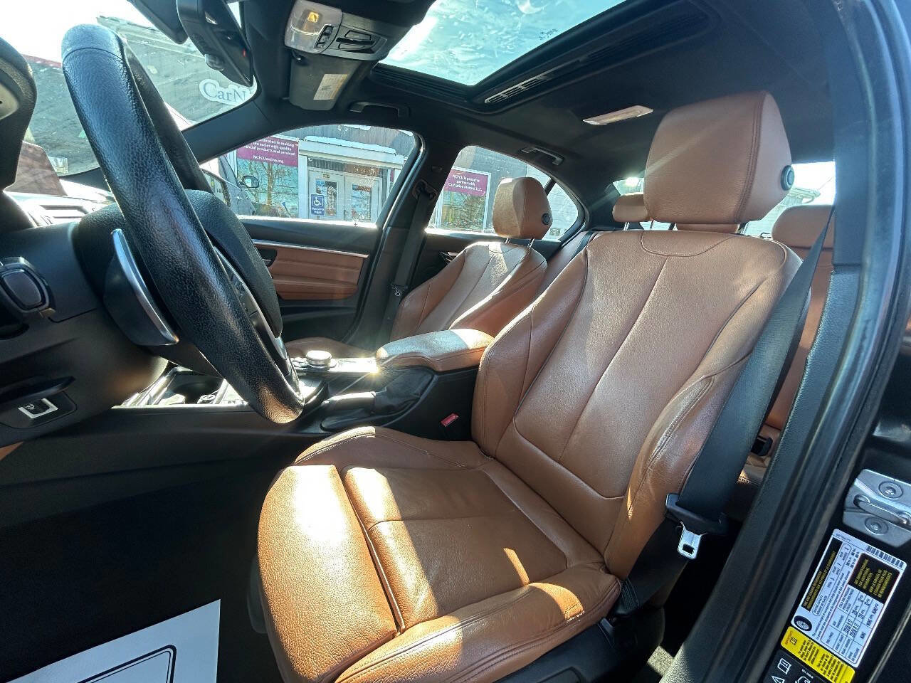 Used 2016 BMW 328d xDrive Sedan image 9